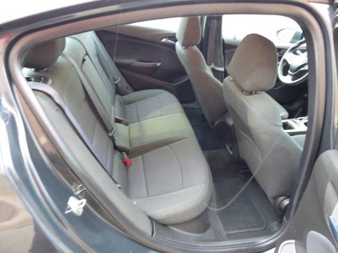 Used 2017 Chevrolet Cruze LT w/ Convenience Package image 38