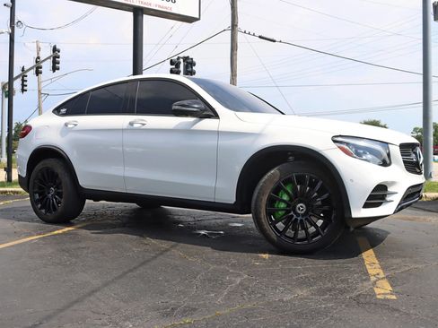 Used 2019 Mercedes-Benz GLC 300 4MATIC Coupe image 2