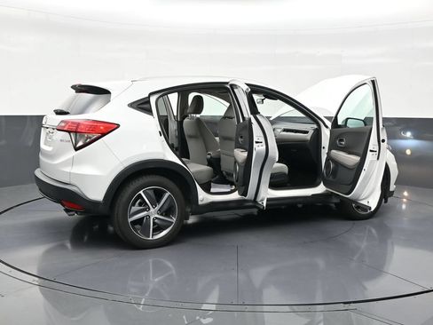 Used 2021 Honda HR-V EX image 29
