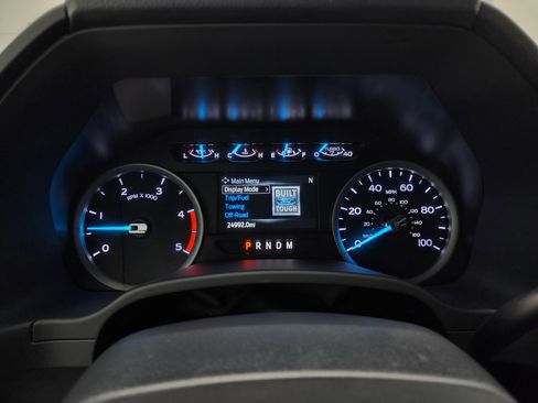 Used 2022 Ford F250 XLT w/ Black Appearance Package image 10