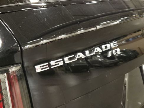 Used 2025 Cadillac Escalade IQ Sport 2 image 10
