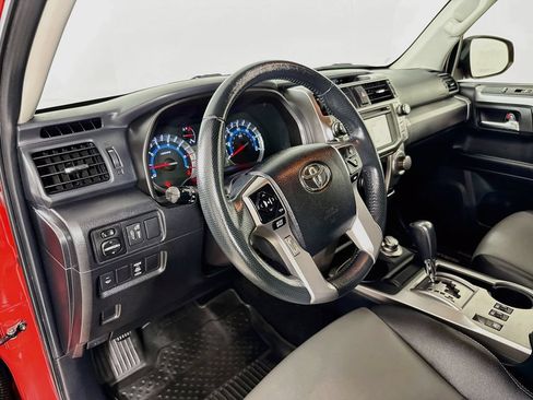 Used 2016 Toyota 4Runner SR5 Premium AWD/4WD image 10