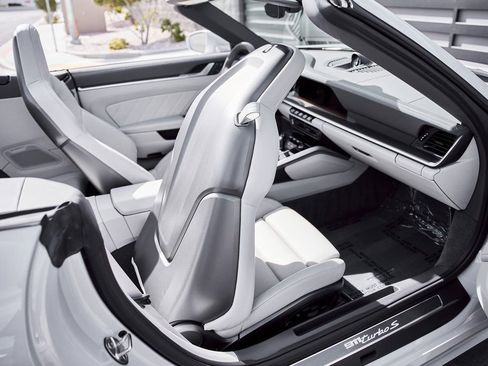 Used 2025 Porsche 911 Turbo S image 43