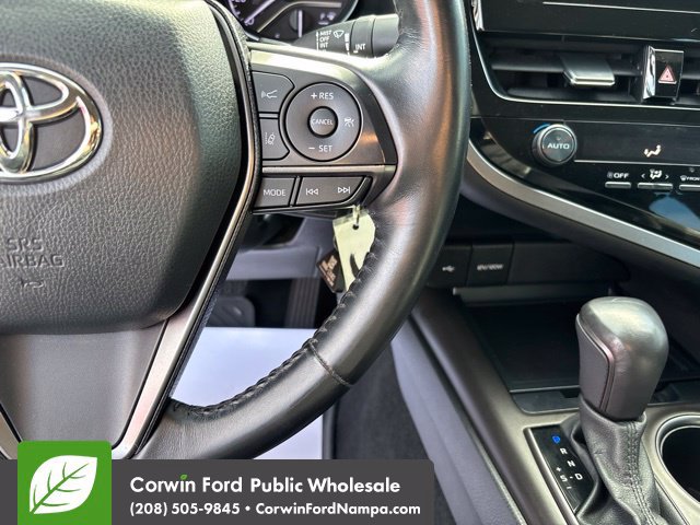 Used 2021 Toyota Camry SE w/ Cold Weather Package AWD/4WD image 18