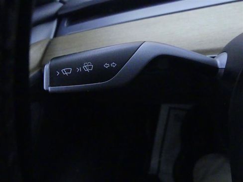 Used 2023 Tesla Model 3 Standard Range RWD image 16