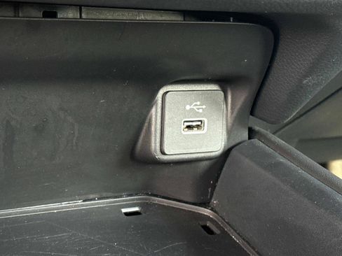 Certified 2025 Honda HR-V LX image 23