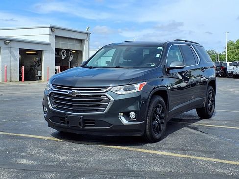 Used 2019 Chevrolet Traverse LT AWD/4WD image 2