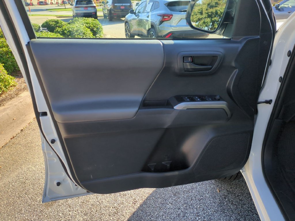 Used 2023 Toyota Tacoma SR5 w/ Technology Package RWD image 12