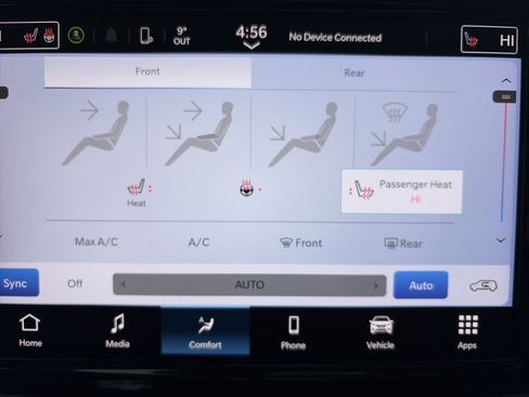 Used 2024 Chrysler Pacifica Touring-L image 28