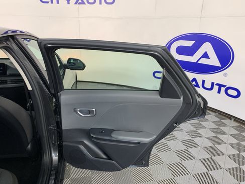 Used 2025 Kia K4 FWD image 36