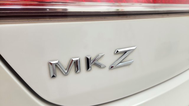 Used 2018 Lincoln MKZ Reserve w/ Technology Package FWD image 36