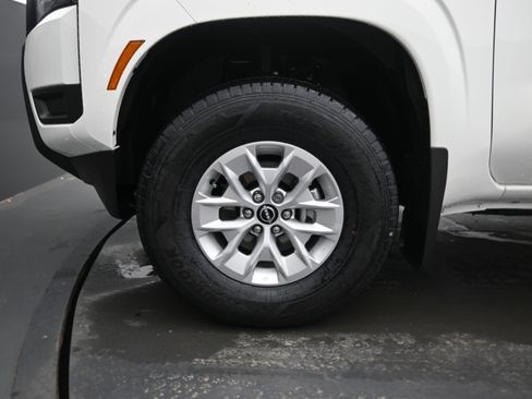 New 2026 Nissan Frontier S image 9