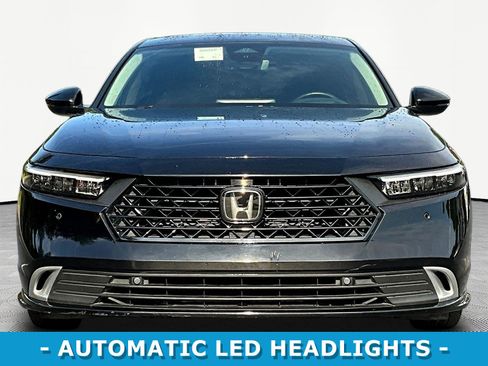 Used 2025 Honda Accord Touring image 2
