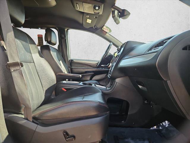 Used 2019 Dodge Grand Caravan GT FWD image 22