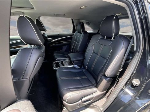 Used 2017 Acura MDX SH-AWD w/ Advance Package image 22