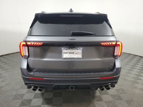 Used 2025 Ford Explorer ST AWD/4WD image 5