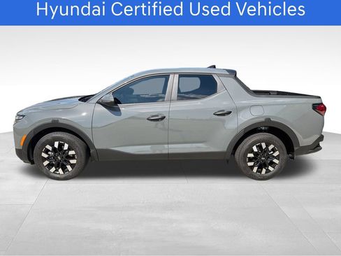 Certified 2026 Hyundai Santa Cruz SE FWD image 2