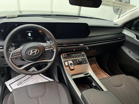 Used 2025 Hyundai Palisade SE FWD image 14