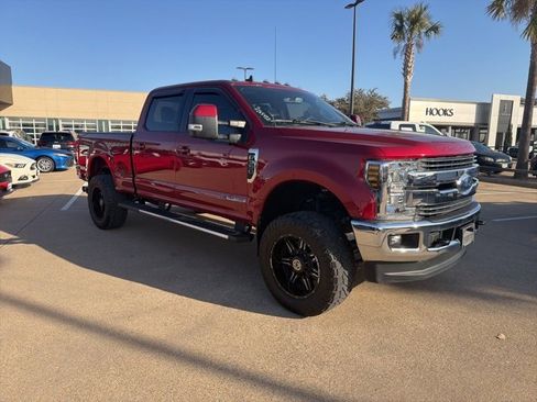 Used 2019 Ford F350 Lariat w/ Lariat Value Package image 3