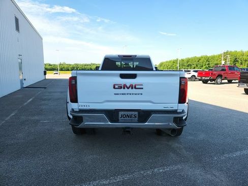 Used 2025 GMC Sierra 3500 SLE w/ SLE Value Package AWD/4WD image 7