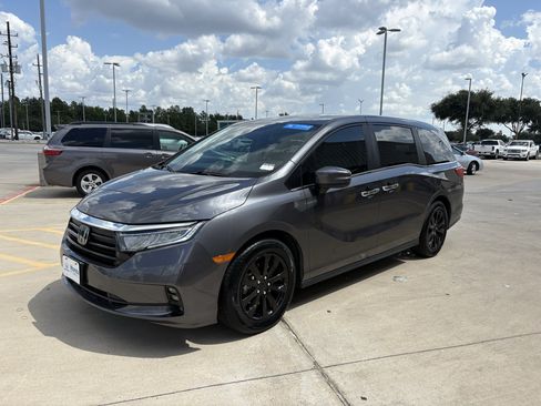 Certified 2024 Honda Odyssey EX-L image 4