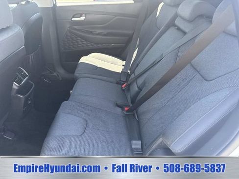 Used 2020 Hyundai Santa Fe SE AWD/4WD image 13