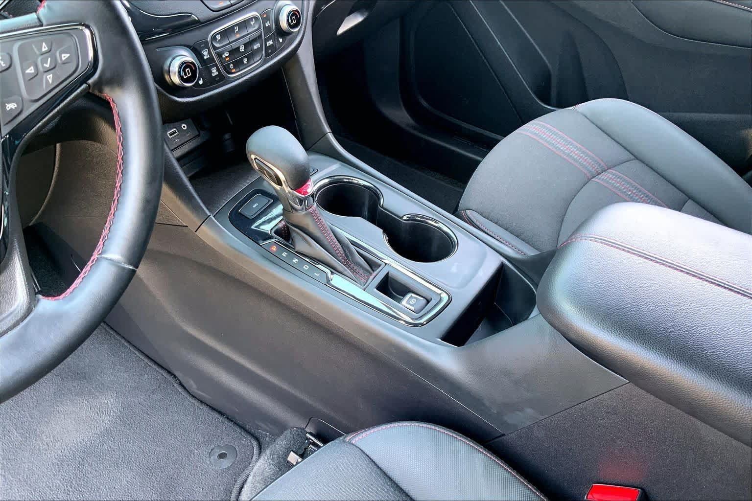 Used 2024 Chevrolet Equinox RS AWD/4WD image 17
