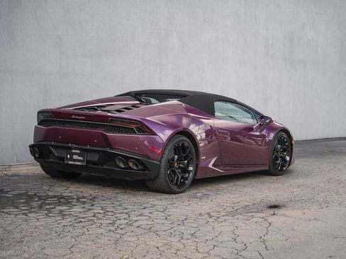 Used 2016 Lamborghini Huracan LP 610-4 image 10