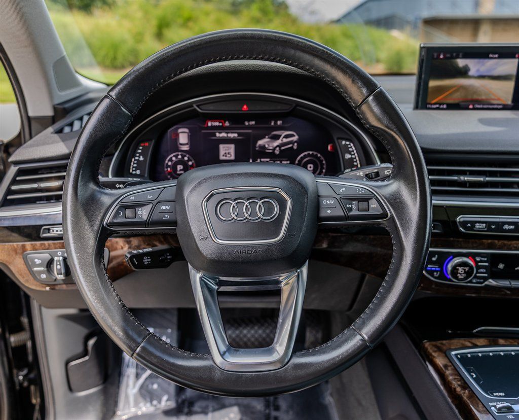 Used 2018 Audi Q7 3.0T Prestige w/ Prestige Package AWD/4WD image 15