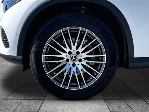 Certified 2026 Mercedes-Benz GLC 300 4MATIC image 37