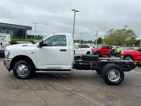 New 2024 RAM 3500 Tradesman image 5