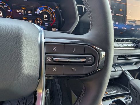 Used 2026 Chevrolet Colorado Trail Boss AWD/4WD image 13
