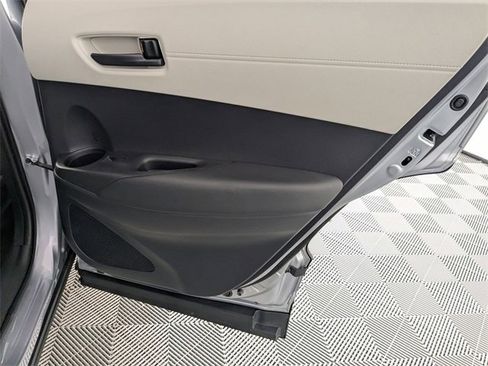 Used 2024 Toyota Corolla Cross L image 26