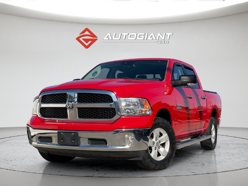 Used 2017 RAM 1500 Classic SLT w/ Luxury Group AWD/4WD image 2