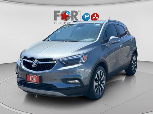 Used 2020 Buick Encore Essence FWD image 1