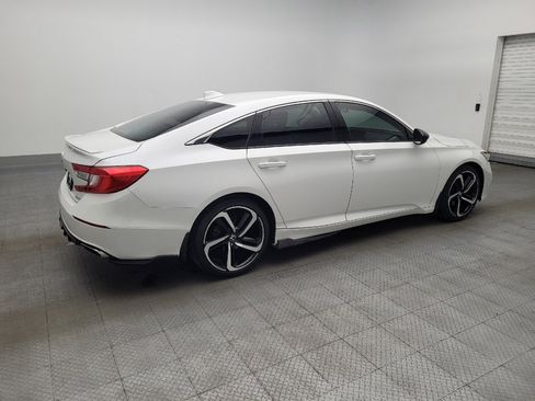 Used 2018 Honda Accord Sport image 10
