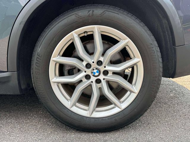 Used 2020 BMW X5 xDrive40i w/ Premium Package AWD/4WD image 9
