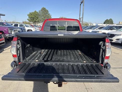 Used 2010 Toyota Tacoma 4x4 Access Cab V6 image 19
