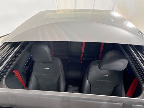 Used 2025 Mercedes-Benz C 43 AMG 4MATIC Sedan image 21