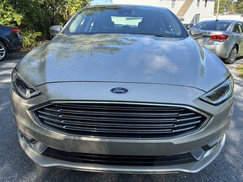Used 2018 Ford Fusion Titanium FWD image 2