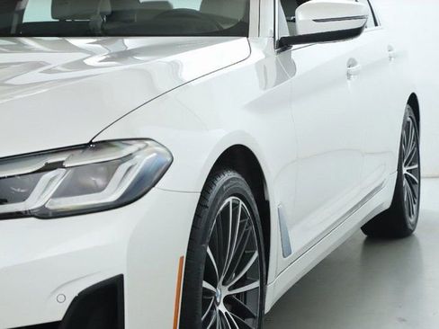 Certified 2023 BMW 540i xDrive w/ Premium Package image 4