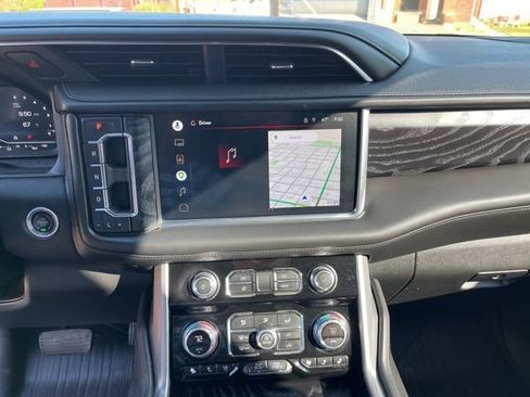 Used 2022 GMC Yukon Denali w/ Denali Premium Package RWD image 30