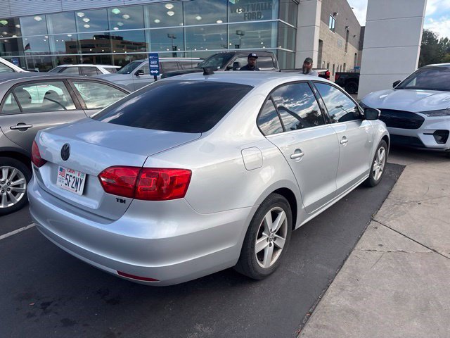 Used 2014 Volkswagen Jetta TDI FWD image 2