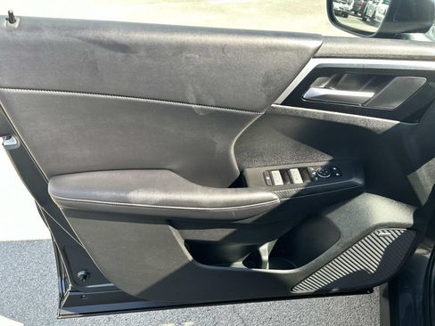 Used 2025 Mitsubishi Outlander SE AWD/4WD image 30