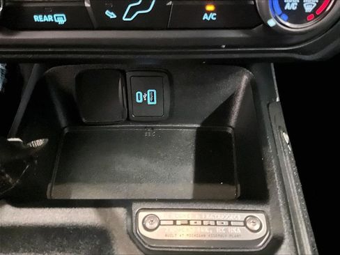 Used 2021 Ford Bronco 4-Door AWD/4WD image 26