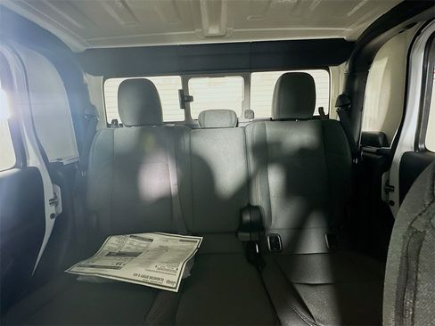 New 2025 Jeep Gladiator Sport image 10