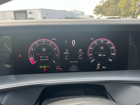 New 2026 Volkswagen Tiguan SE R-Line FWD image 25