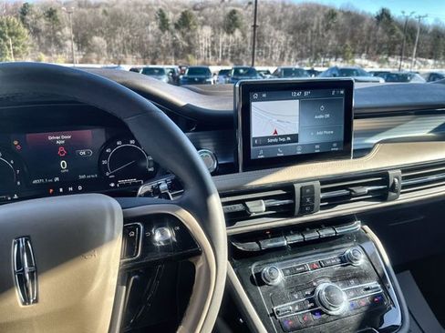 Used 2022 Lincoln Corsair AWD w/ Equipment Group 101A image 27