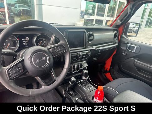 Used 2023 Jeep Wrangler Unlimited Sport AWD/4WD image 4