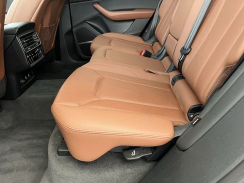 Used 2022 Audi Q8 Premium Plus w/ Premium Plus Package image 17